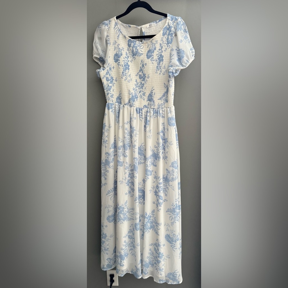 Ardene Blue and White Floral Midi Dress